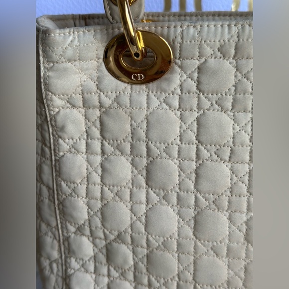 Dior Lady Dior Cannage Nylon Handbag Beige - Picture 7 of 17